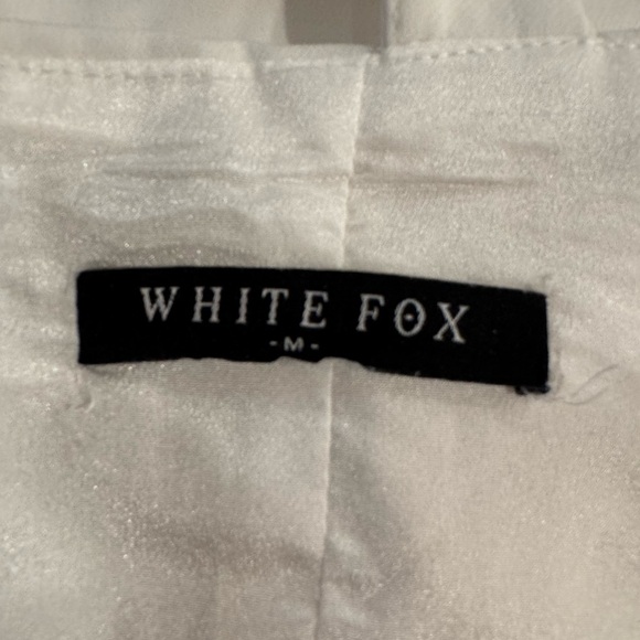 White fox crop top size medium - Picture 2 of 2